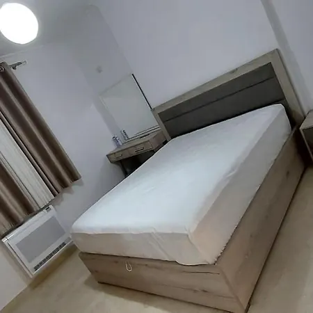 Apartman Modern Overlooking The Of Tirana Kamëz