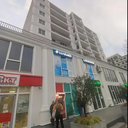 Modern Overlooking The Of Tirana Appartamento