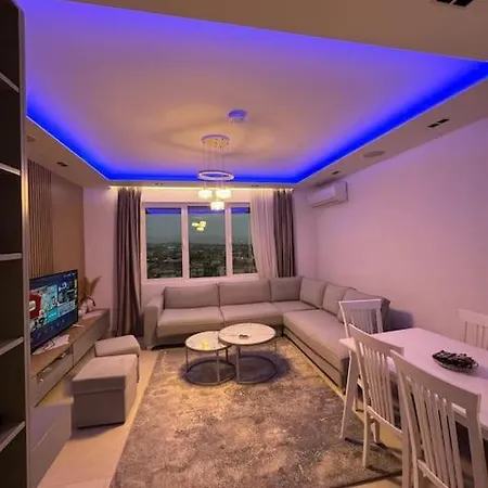 Modern Overlooking The Of Tirana Апартаменты *