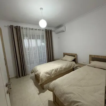 Апартаменты Modern Overlooking The Of Tirana *